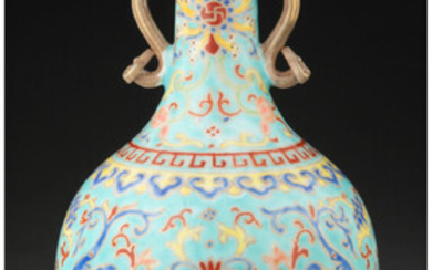 A Chinese Yangxi Porcelain Vase