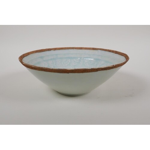 A Chinese song style celadon glazed porcelain dish, 7&frac12...