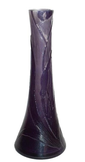 A Galle Cristallerie glass vase, in purples, signed Cristallerie d'E...