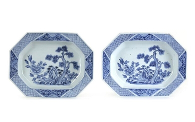 A PAIR OF CHINESE BLUE AND WHITE OCTAGONAL DISHES, 18TH