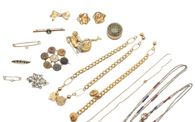 A QUANTITY OF JEWELLERY. including a lava cameo and gold bro...