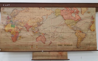 A RETRACTABLE WORLD MAP