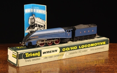 A Tri-ang/Wrenn 00 Gauge Model Locomotive W2212 4-6-2 Gresley A4 'LNER No 7 Sir Nigel Gresley' in bl
