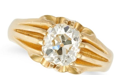 A VINTAGE DIAMOND GYPSY RING in 18ct yellow gold, set with an old cushion cut diamond of 3.94