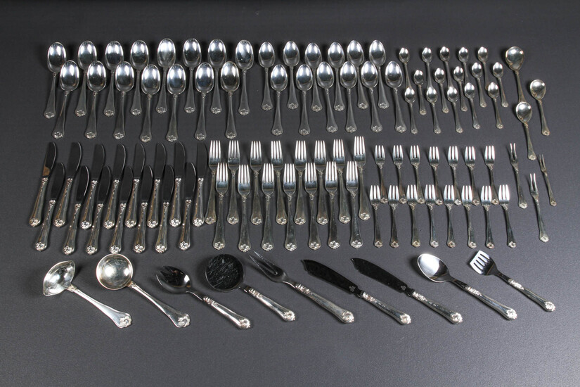 A collection of C.M. Cohr 'Saksisk' silver cutlery (105)