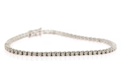 A diamond bracelet set with numerous brilliant-cut diamonds weighing a total of app. 2.10 ct., mounted in 18k white gold. I-J/SI-P1. L. app. 18 cm.