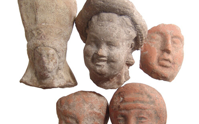 A lot of 5 ancient terracotta heads
