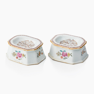 A pair of Chinese famille rose salts