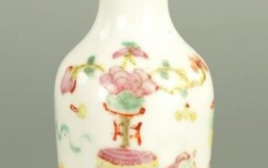 AN 18TH CENTRUY MINATURE TAPERING SHOULDERED VASE