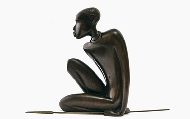 Africain assis avec lance - Werkstätten Hagenauer, Vienne, années 1950 Ebène, poli et sculpté. Lance...