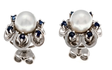 Akoya sapphire stud earrings WG 585/000, each with a fine Akoya pearl 6 mm and 6 round faced sapphires, D. 12 mm, 6.2 g