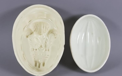 An English Creamware Pottery Jelly Mould with Prince of...