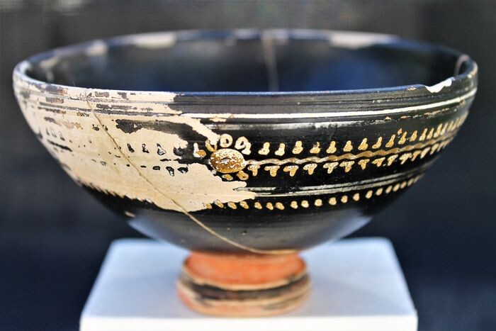 Ancient Greek, Hellenistic Terracotta Apulian Gnathia bowl - 7×13×0 cm - (1)