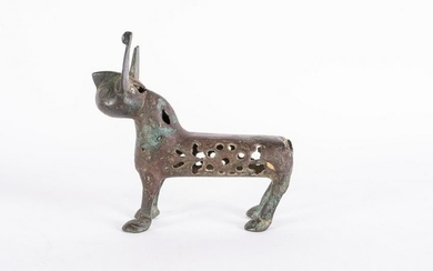 Arte Islamica A Seljuk lion shaped bronze incense