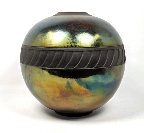 Artisan Signed Iridescent Art Pottery Bulbous Vase. Sig