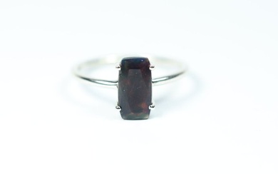 Black Chalama Opal Ring / new- 1.62 g - (1)