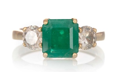 CERTIFICATED EMERALD AND DIAMOND RING