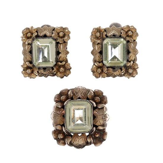 Catalan Art Deco set of earrings and brooch, circa 1930.