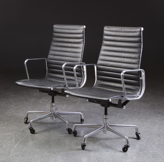 Charles Eames. Two office chair, Aluminium Group, black leather (2)