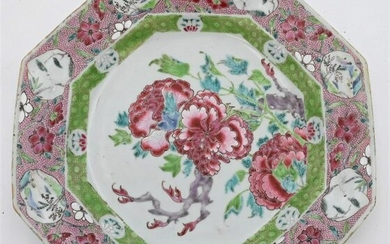 Chinese Export Porcelain Octagonal Dish, having