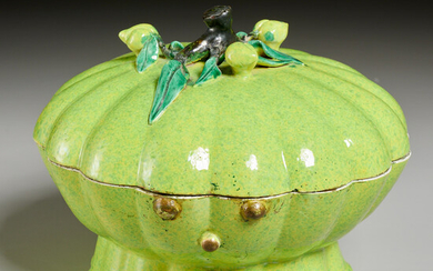 Chinese Export gourd-form lidded container