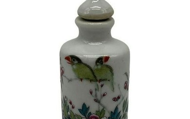 Chinese Love Birds Porcelain Snuff Bottle
