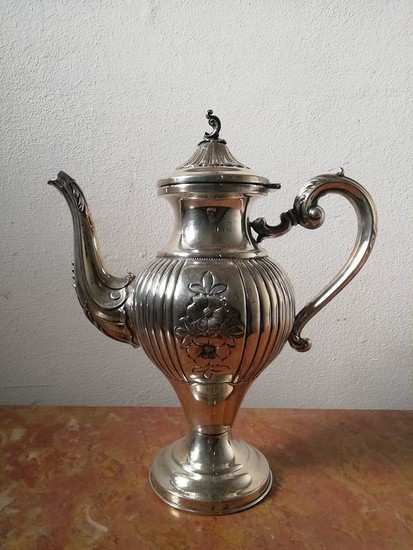 Coffee pot - .800 silver - Italy - Second half 20th century