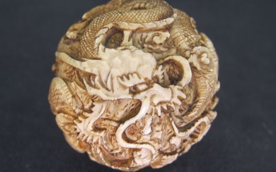 Fine spherical dragon okimono - Ivory - Japan - Meiji period (1868-1912)