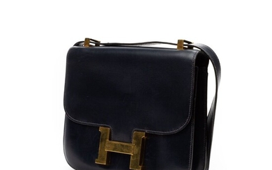 HERMÈS 1960's Sac "Constance" "Constance" bag Box marine Navy blue Box calfskin leather Garnitures métal...
