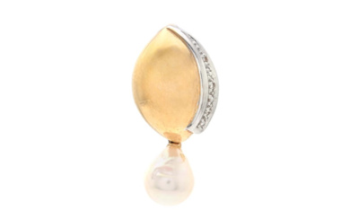 Jewellery Pendant PENDANT, 18K gold, cultured pearl, baroque, brilliant c...