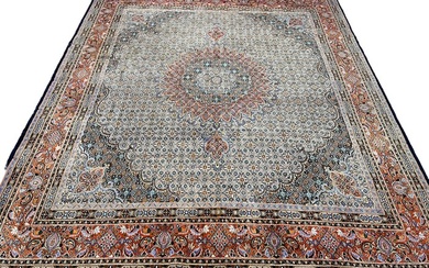 Moud - Carpet - 300 cm - 250 cm