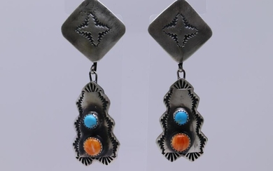 Navajo Kingman Turquoise/Spiny Sterling Silver Post