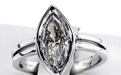 No Reserve Price - 2.03 Ct SI Marquise Diamond Ring - Engagement ring - 18 kt. White gold - 2.03 tw. Diamond (Natural)