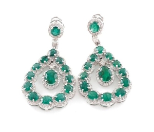 Pair emerald and diamond pendant earrings (2pcs)