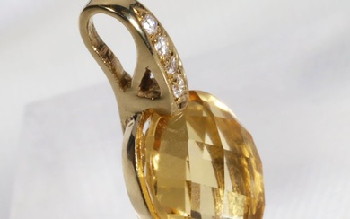 Pendant - 14 kt. Yellow gold - 2.69 tw. Quartz - Diamond
