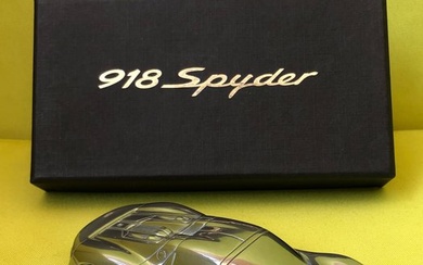 Porsche 918 Spyder Employee edition Paperweight - Porsche