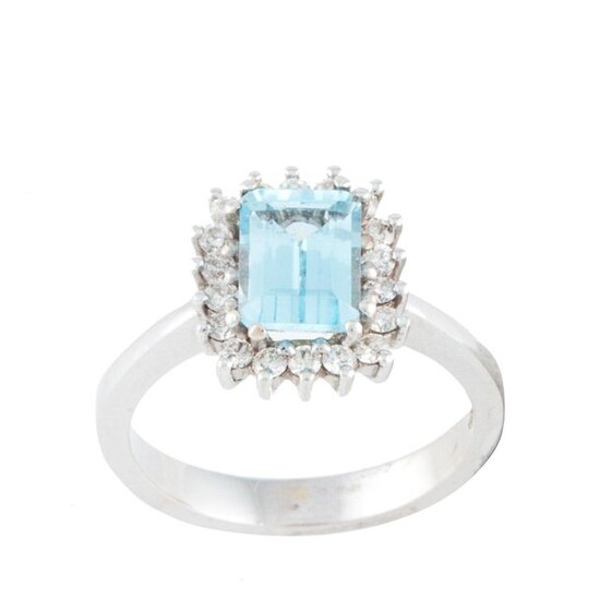 RING WITH TOPAZ AND DIAMONDS