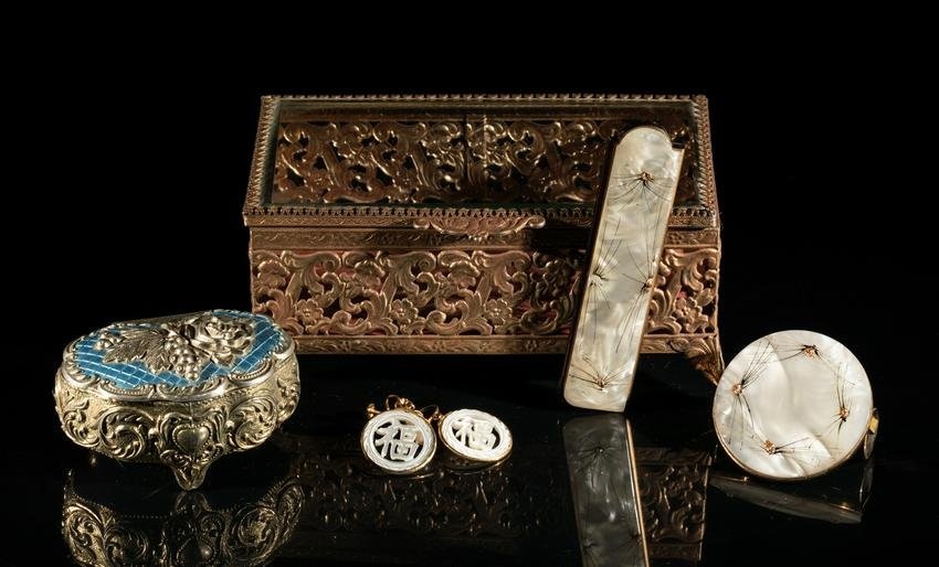 Rare Box of Victoria Jewelry Sets