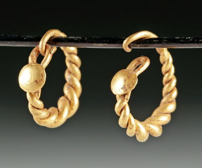 Roman 20K+ Gold Twisted Wire Hoop Earrings (pr)