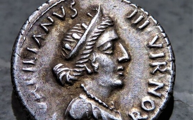Roman Empire. Augustus (27 BC-AD 14). AR Denarius,P. Petronius Turpilianus, moneyer. Struck 19/8 BC - Collection Dr. W. Paege (1895-1972)