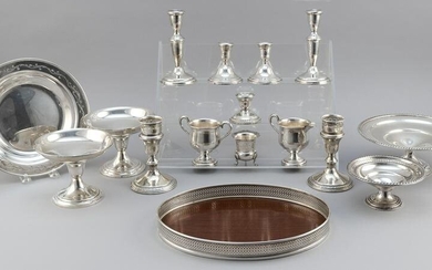 SIXTEEN PIECES OF AMERICAN STERLING SILVER HOLLOWWARE