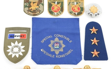 SOUTH AFRICAN POLICE WINGS & PATCHES LOT