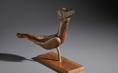 ., Seabird in compact wood and mother-of-pearl from the Easter Island culture. Rapa Nui, late 19th century.