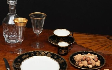 Set of Twelve Booth's Black Ground Porcelain Dinner