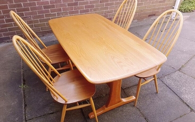 Stunning Ercol Light Elm Windsor Refectory Table with rounded...