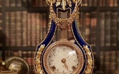 Tabletop clock - Franklin Mint - Brass, Porcelain - 20th century
