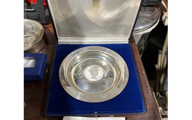 The Royal Plate - a limited edition of 3000 Solid silver Pro...
