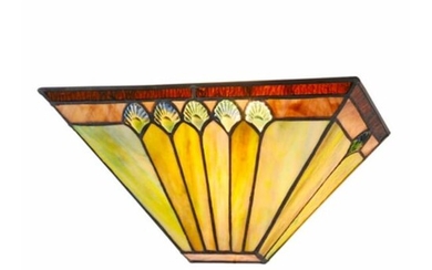 Tiffany-style Mission Shell Sconce Light