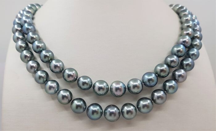 United Pearl - 8x11mm Shimmering Silvery Green Tahitian pearls - Necklace