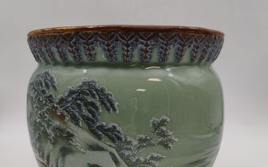 Vase en porcelaine à décor polychrome et... - Lot 55 - Ader